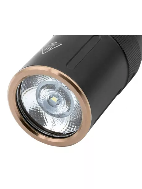 светодиодный карманный фонарь Fenix E12 V2.0 