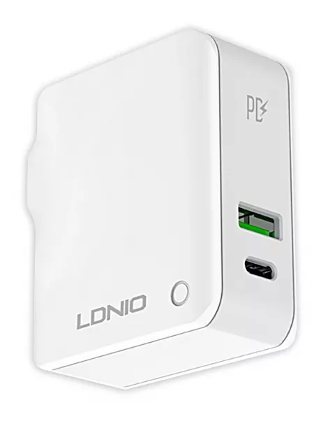 зарядное устройство LDNIO A4403C PD+Auto-id Fast Travel Charger + кабель USB - Lightning white